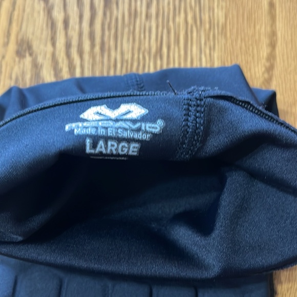 Arm Sleeve. - Picture 3 of 4